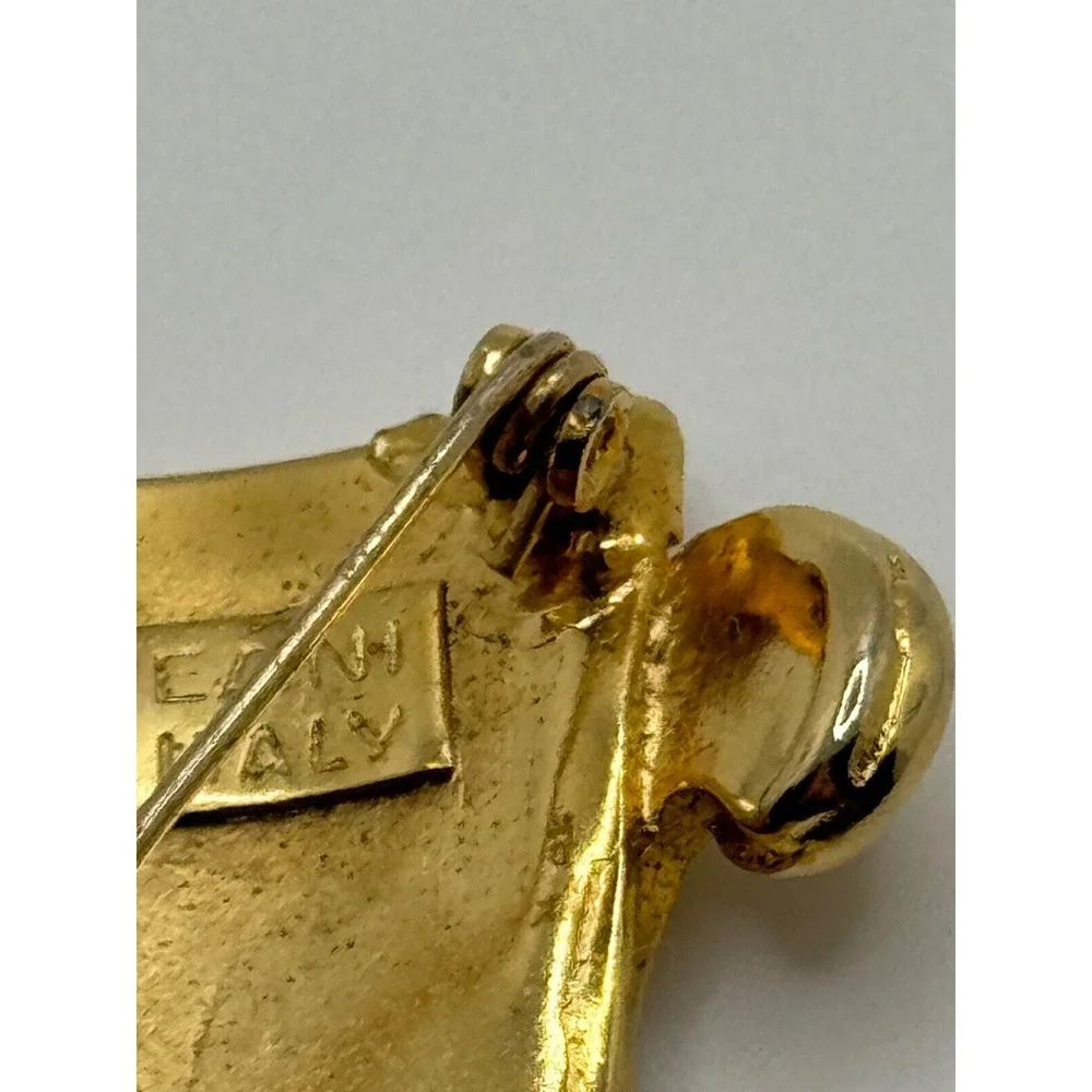 Ugo Correani this listing